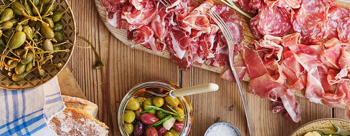 Charkbräda, oliver, salami